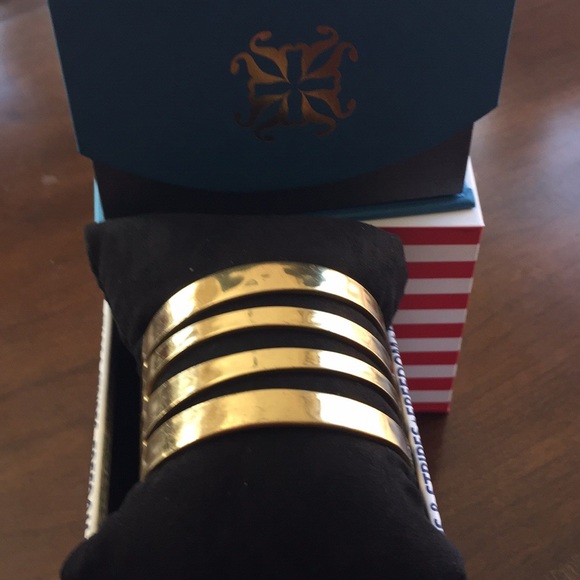 Rustic Cuff Bracelet - Picture 2 of 5